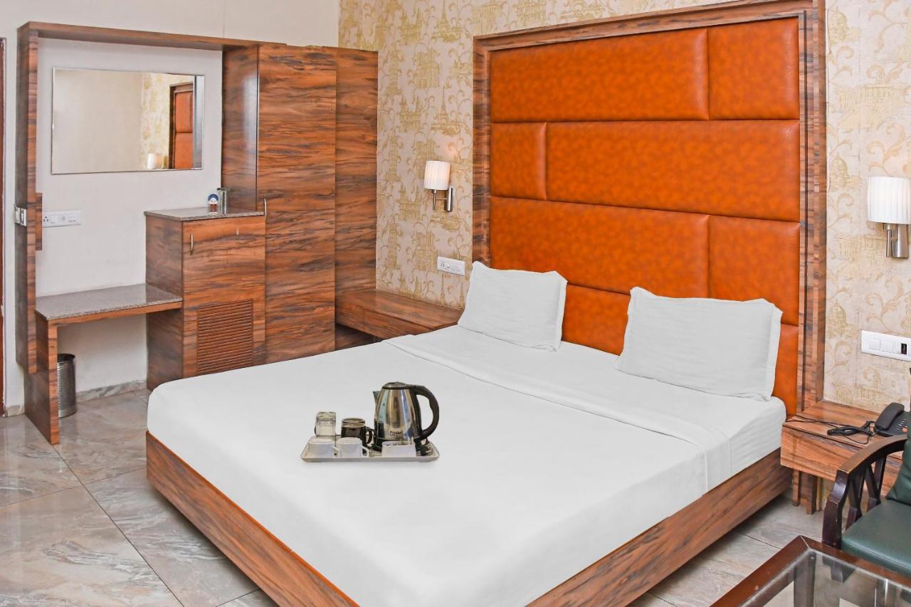 Townhouse 900 Hotel Surya Palace Bhilai Zewnętrze zdjęcie