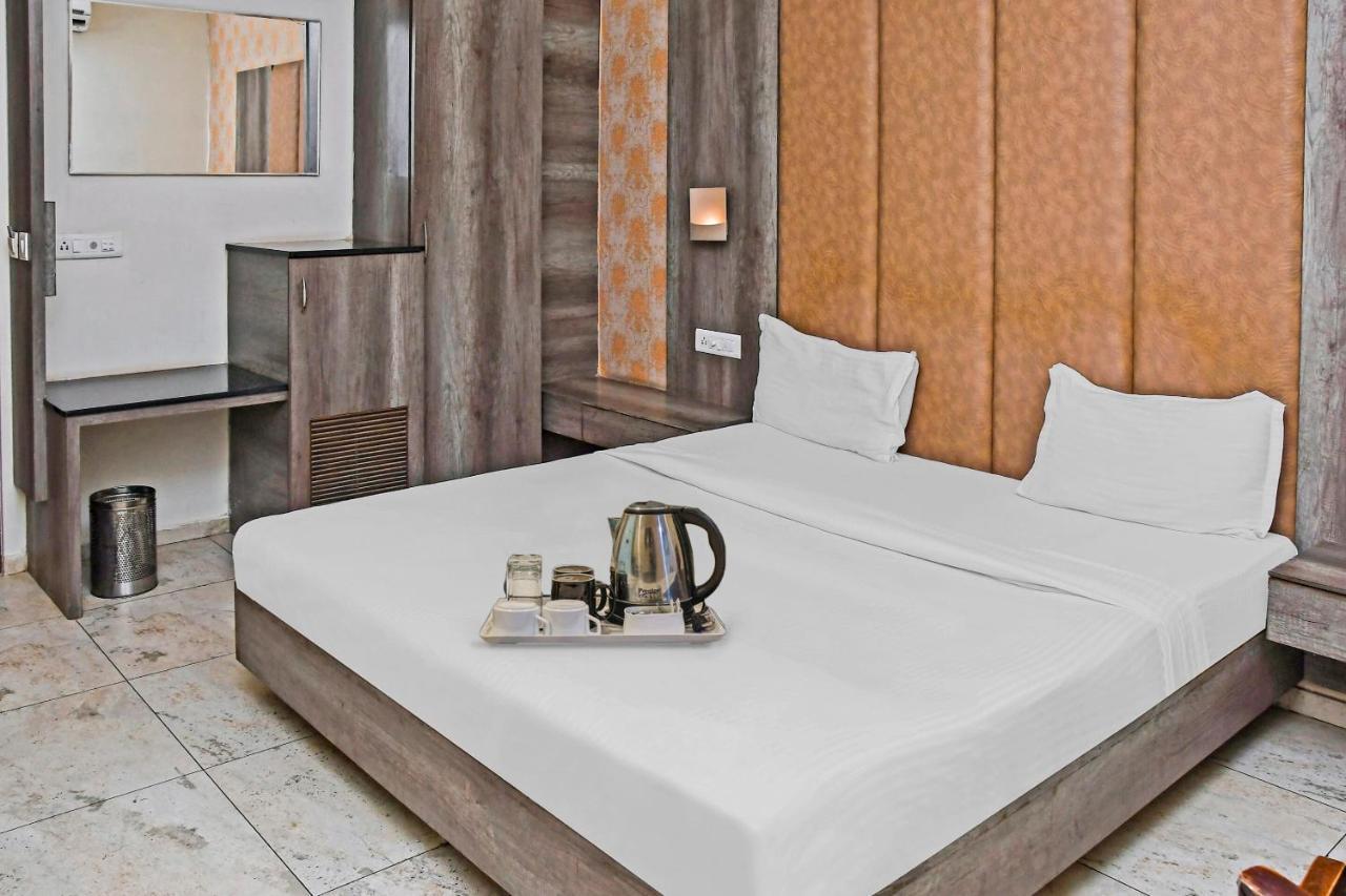 Townhouse 900 Hotel Surya Palace Bhilai Zewnętrze zdjęcie
